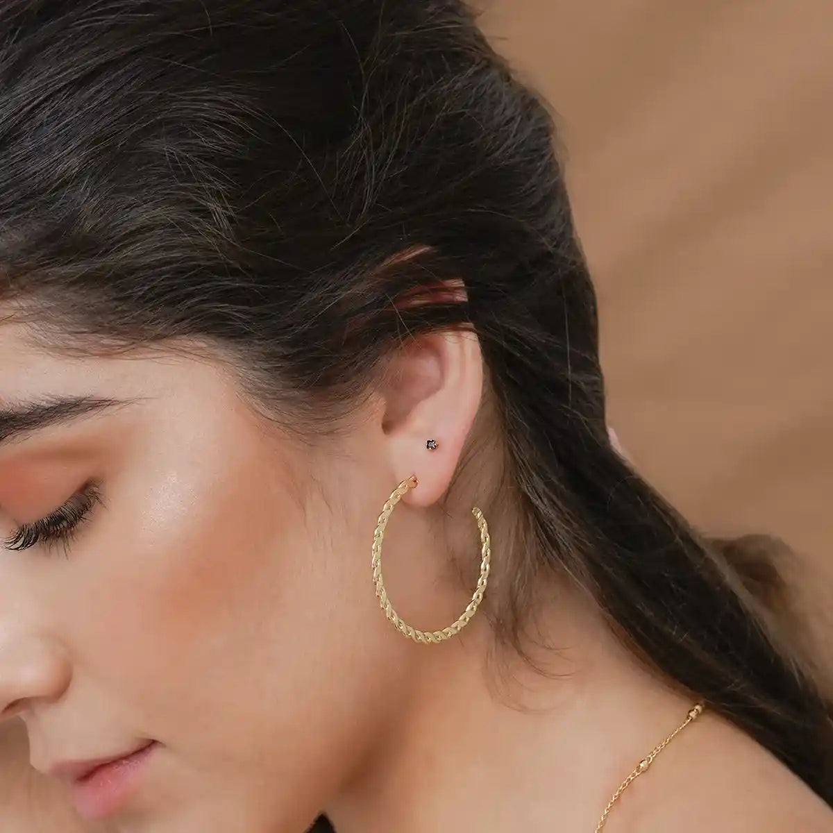 Semi Candonga Trenzada en Oro Laminado 18K – Estilo Elegante 3.8 cm-34134